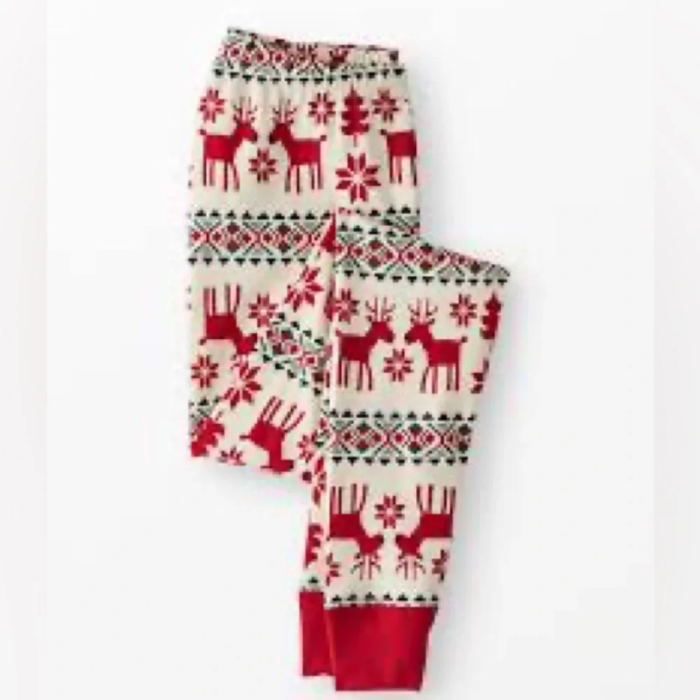 Hanna Andersson Cream Pajama Bottom with Red and Navy Forest Print